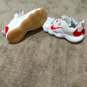 Nike React Hyperset SE Volleyball Shoes size women's 9.5
